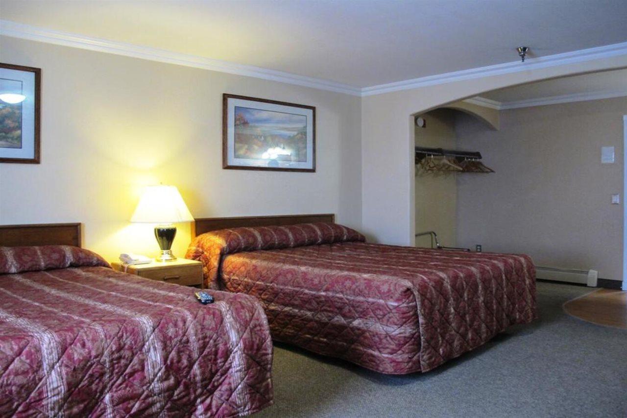Merrill Field Inn アンカレッジ エクステリア 写真