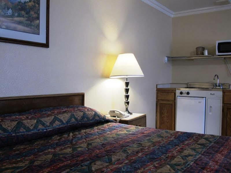 Merrill Field Inn アンカレッジ エクステリア 写真